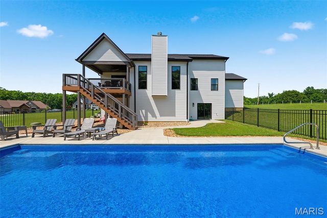100 Chapel Grove Court, Wentzville, MO 63385
