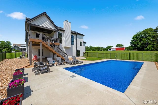 100 Chapel Grove Court, Wentzville, MO 63385