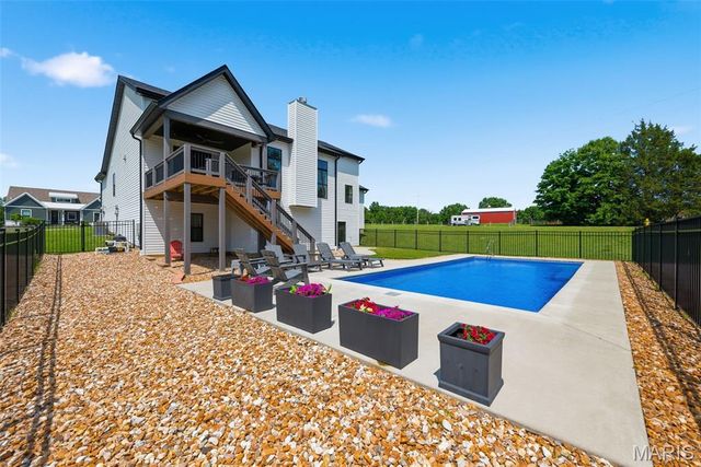 100 Chapel Grove Court, Wentzville, MO 63385