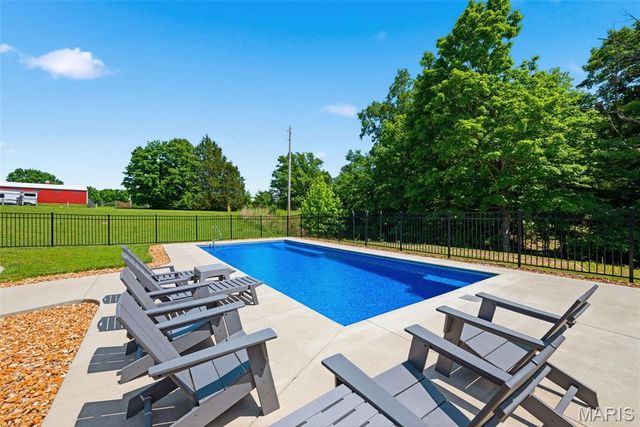 100 Chapel Grove Court, Wentzville, MO 63385