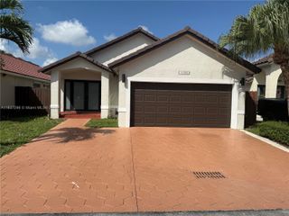 15320 SW 53rd St, Miami, FL 33185
