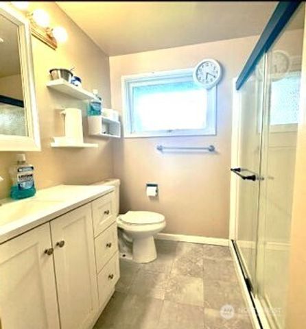 18225 45th Avenue S, Seatac, WA 98188