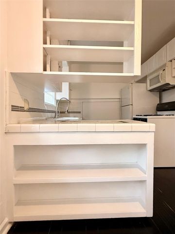 7018 Alder Drive 3, Houston, TX 77081