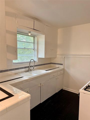 7018 Alder Drive 3, Houston, TX 77081