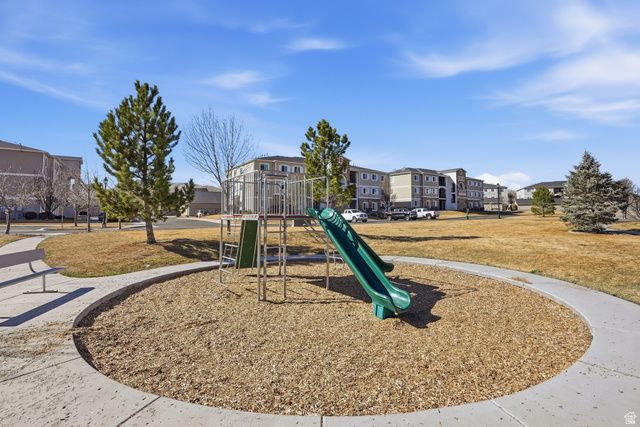 1873 N CREST RD, Saratoga Springs, UT 84045