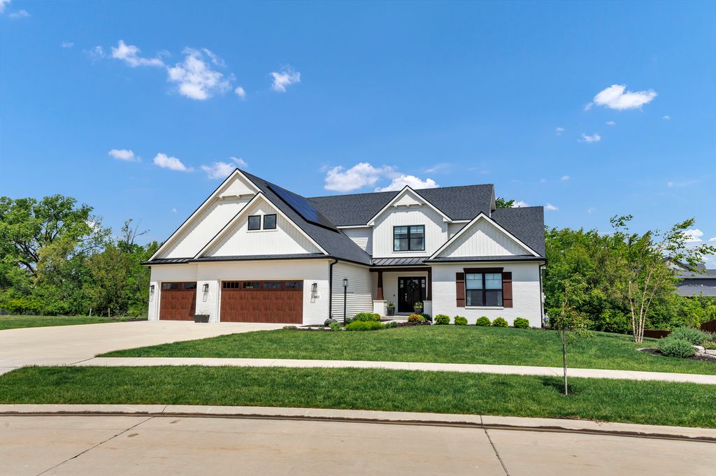 Image 29 of property listing at 506 Silver Lake Court, Savoy, IL 61874