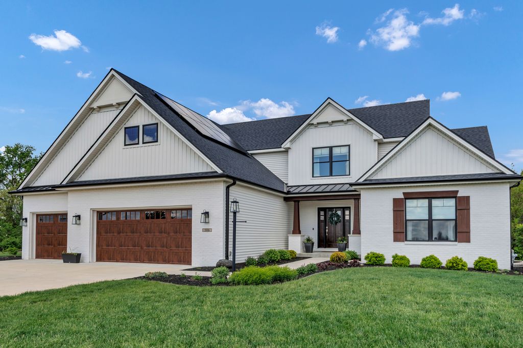 Image 31 of property listing at 506 Silver Lake Court, Savoy, IL 61874