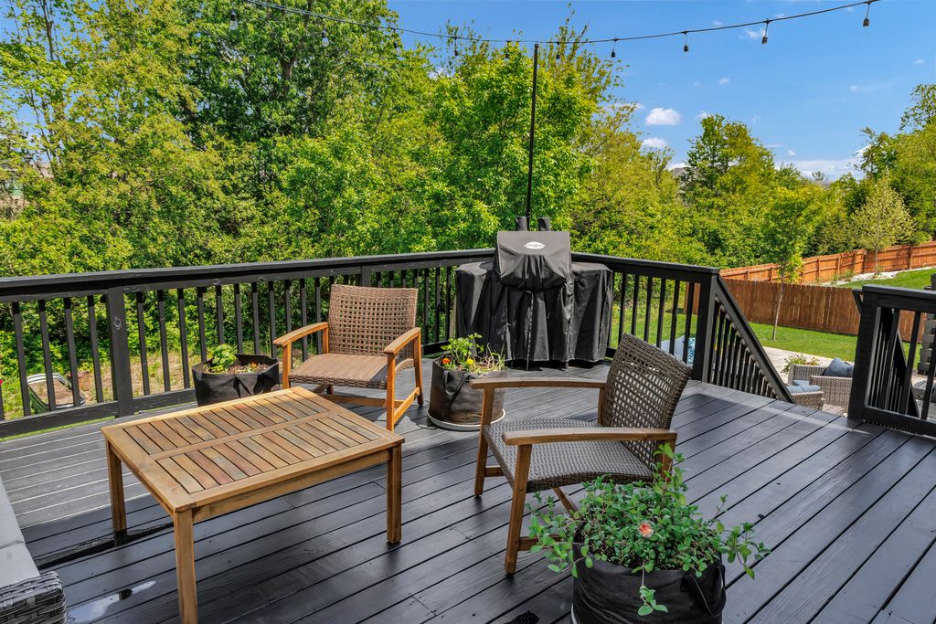 Image 36 of property listing at 506 Silver Lake Court, Savoy, IL 61874