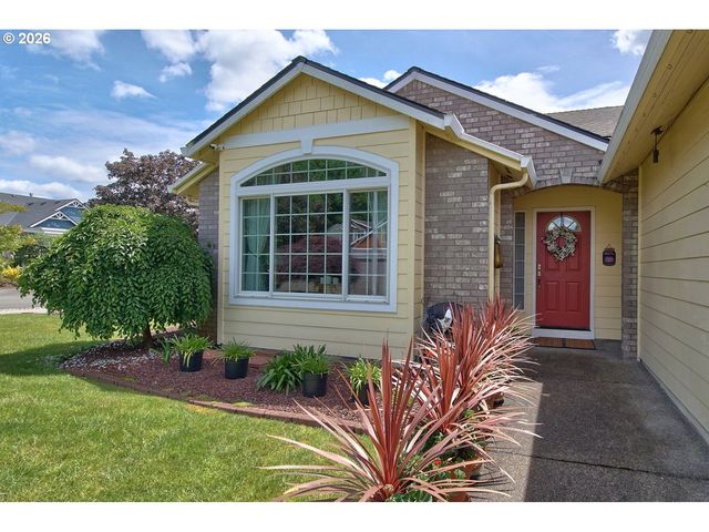 19196 WINDMILL Dr, Oregon City, OR 97045