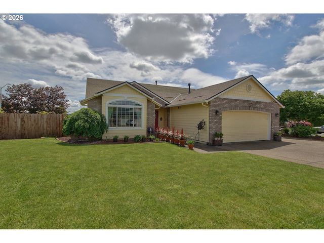 19196 WINDMILL Dr, Oregon City, OR 97045