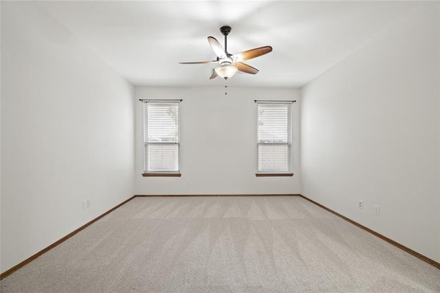 10809 Middlesbrough Lane, Yukon, OK 73099