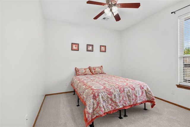 10809 Middlesbrough Lane, Yukon, OK 73099