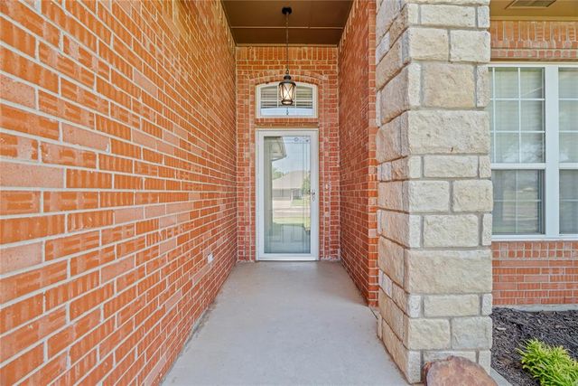 10809 Middlesbrough Lane, Yukon, OK 73099
