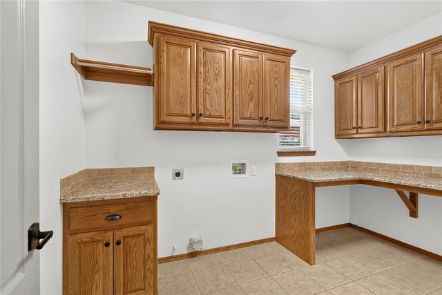 10809 Middlesbrough Lane, Yukon, OK 73099