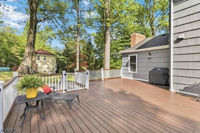 66 Hillcrest Ave, Morris Twp., NJ 07960