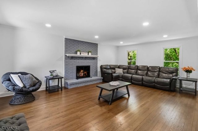 66 Hillcrest Ave, Morris Twp., NJ 07960