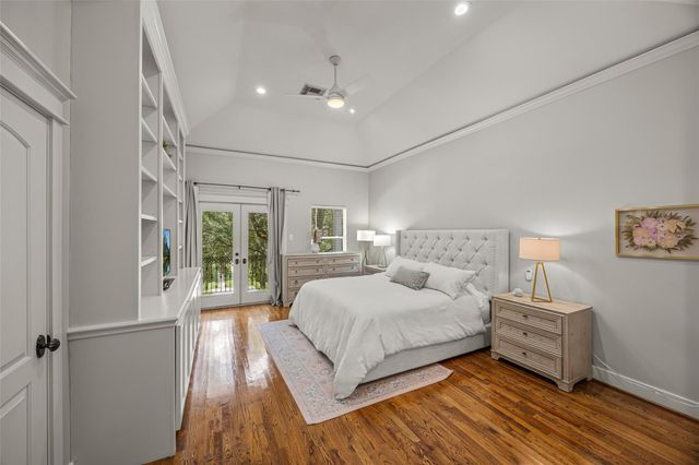 311 E 23rd Street D, Houston, TX 77008