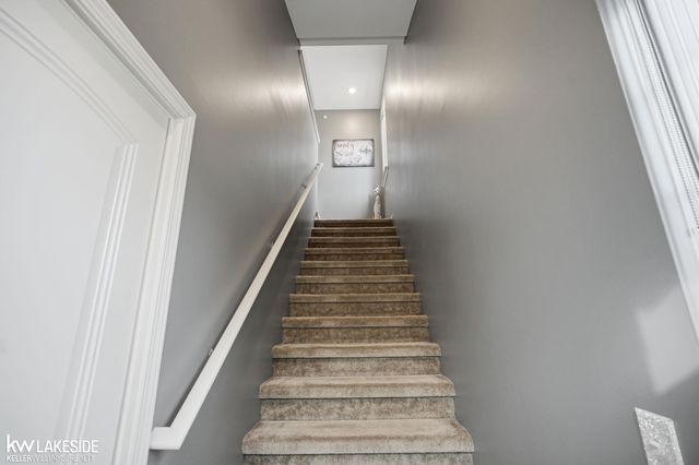 21972 Aberdeen Drive, Macomb Twp, MI 48042