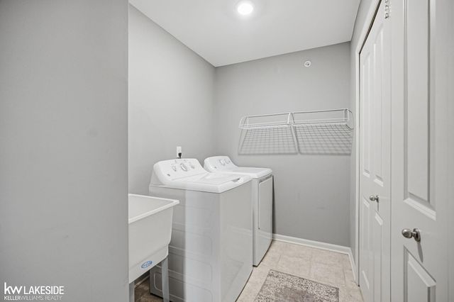 21972 Aberdeen Drive, Macomb Twp, MI 48042