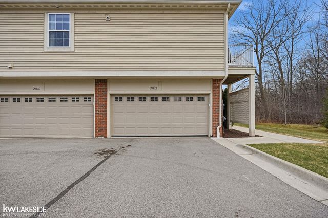 21972 Aberdeen Drive, Macomb Twp, MI 48042