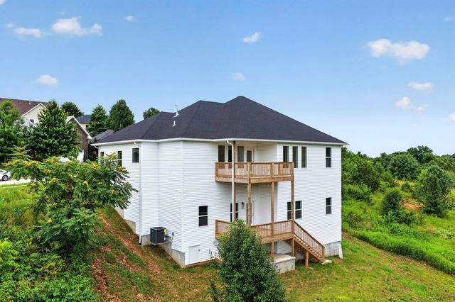 845 S Black Sands Avenue, Nixa, MO 65714