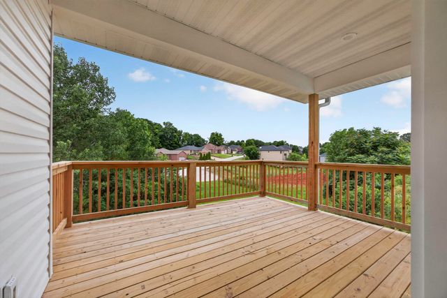 845 S Black Sands Avenue, Nixa, MO 65714
