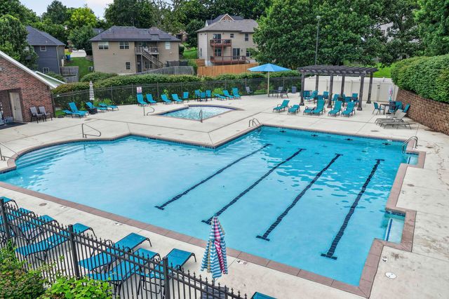 845 S Black Sands Avenue, Nixa, MO 65714