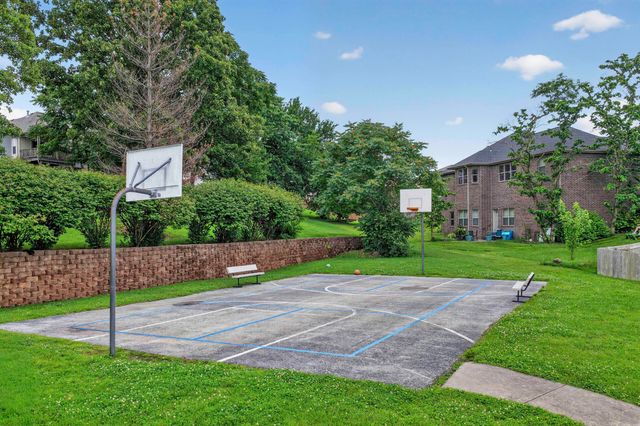 845 S Black Sands Avenue, Nixa, MO 65714