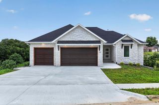 845 S Black Sands Avenue, Nixa, MO 65714