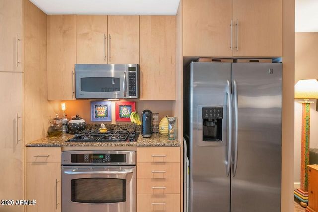 4808 N 24TH Street 803, Phoenix, AZ 85016