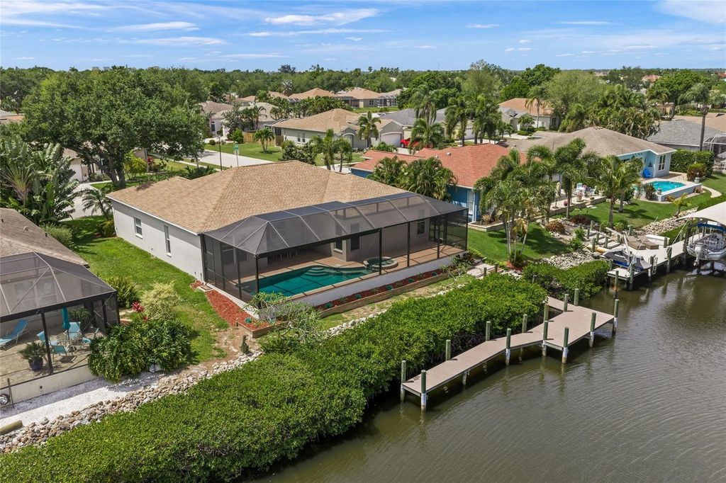 Image 2 of property listing at 111 41ST STREET NE, Bradenton, FL 34208