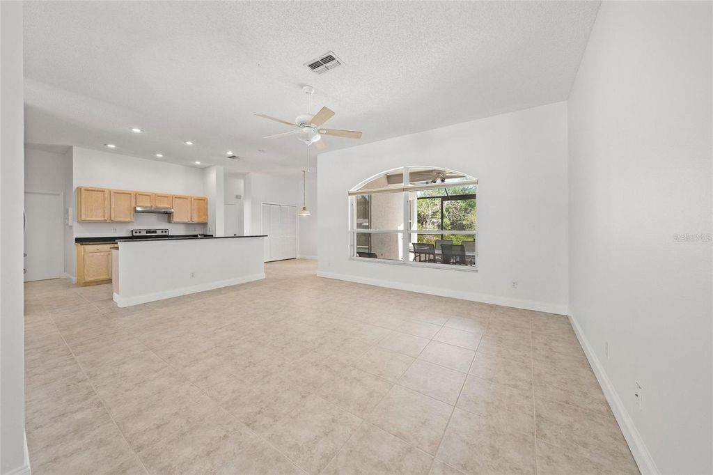Image 22 of property listing at 111 41ST STREET NE, Bradenton, FL 34208