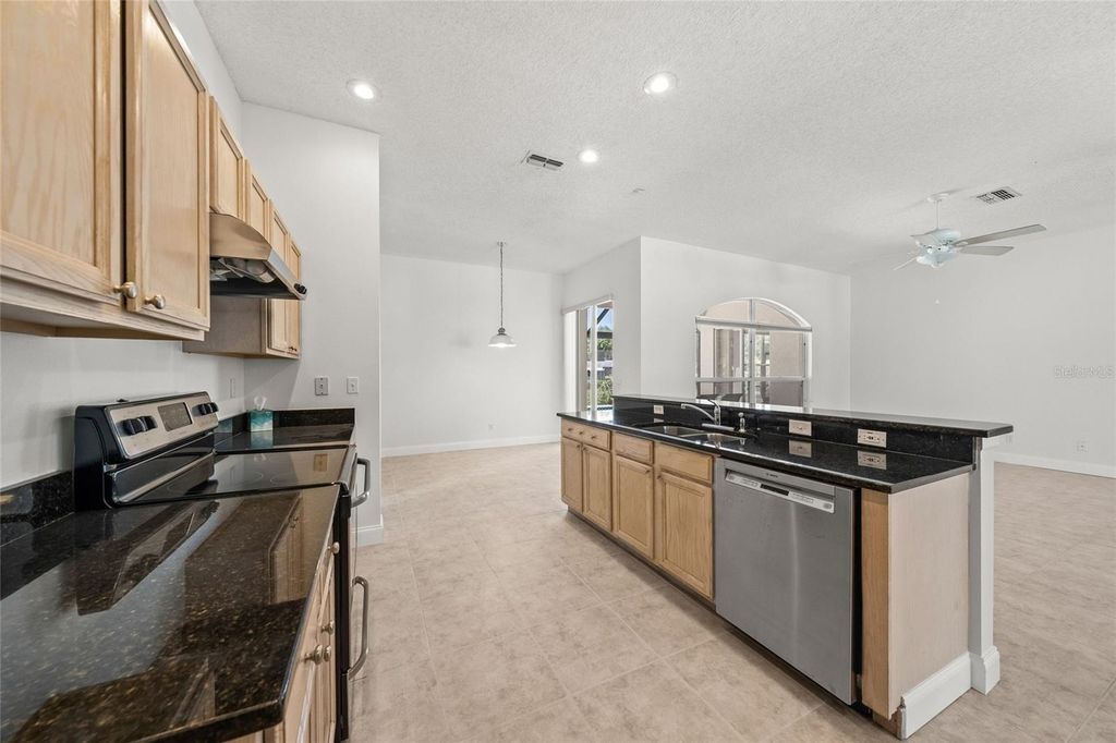 Image 26 of property listing at 111 41ST STREET NE, Bradenton, FL 34208