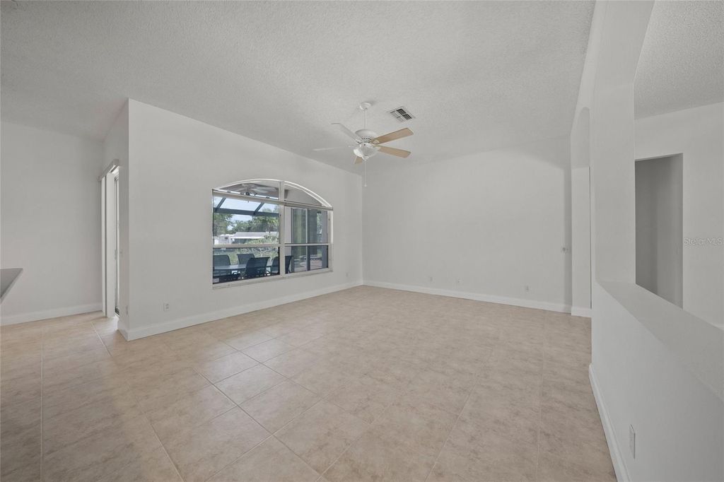 Image 28 of property listing at 111 41ST STREET NE, Bradenton, FL 34208