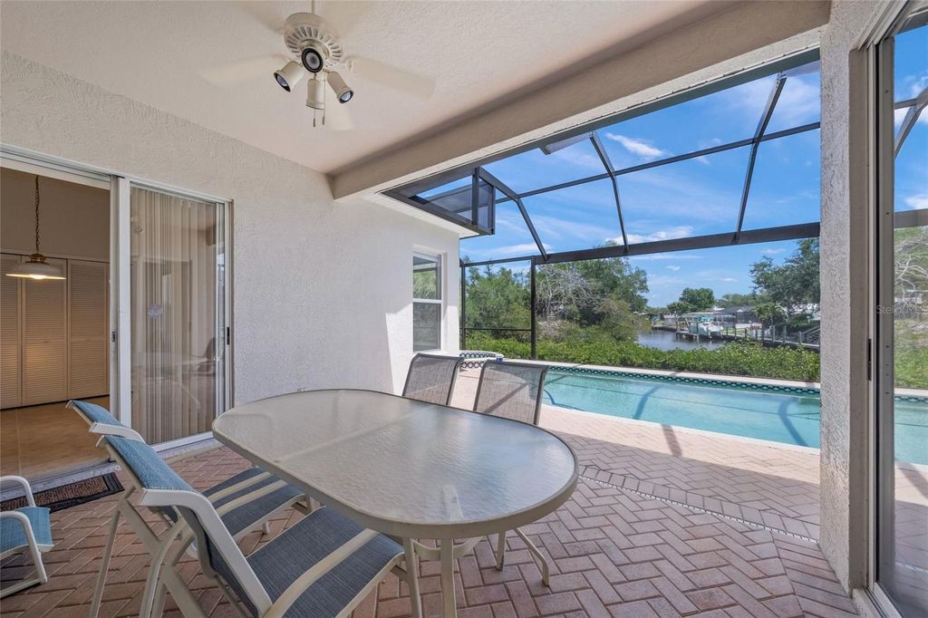 Image 52 of property listing at 111 41ST STREET NE, Bradenton, FL 34208