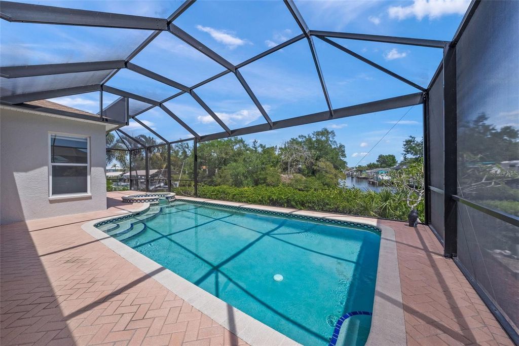 Image 53 of property listing at 111 41ST STREET NE, Bradenton, FL 34208