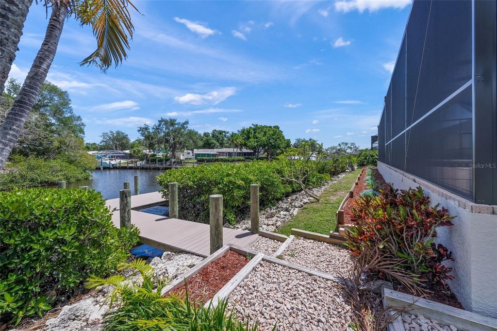 Image 57 of property listing at 111 41ST STREET NE, Bradenton, FL 34208