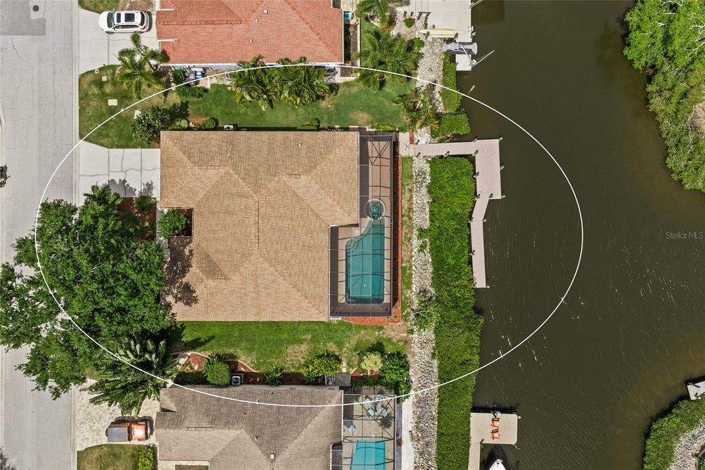 Image 7 of property listing at 111 41ST STREET NE, Bradenton, FL 34208