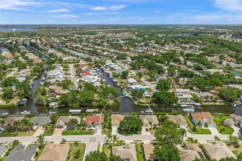 Image 67 of property listing at 111 41ST STREET NE, Bradenton, FL 34208