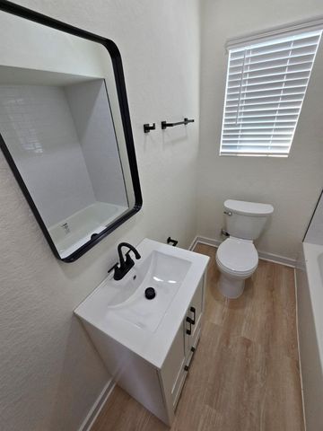 6718 Canal Street, Houston, TX 77011