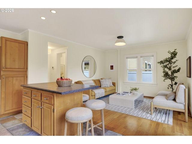 4523 Ne ALAMEDA St, Portland, OR 97213