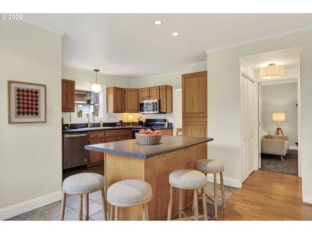 4523 Ne ALAMEDA St, Portland, OR 97213