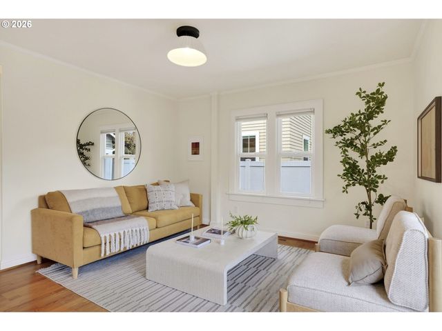 4523 Ne ALAMEDA St, Portland, OR 97213