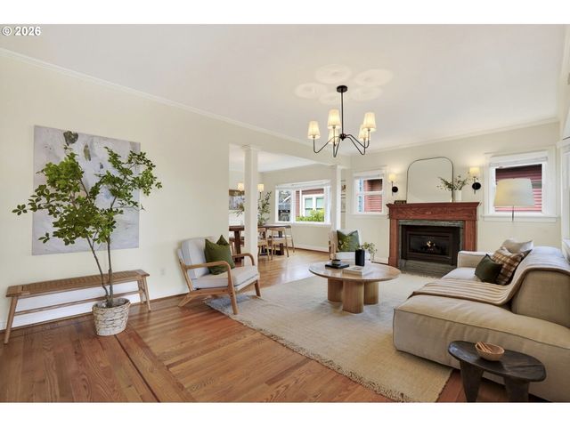 4523 Ne ALAMEDA St, Portland, OR 97213