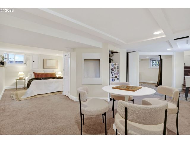 4523 Ne ALAMEDA St, Portland, OR 97213