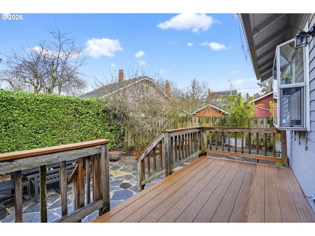 4523 Ne ALAMEDA St, Portland, OR 97213