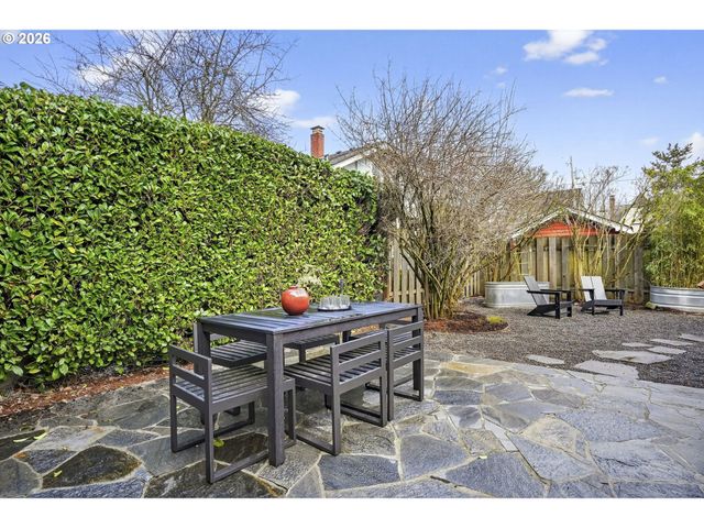 4523 Ne ALAMEDA St, Portland, OR 97213