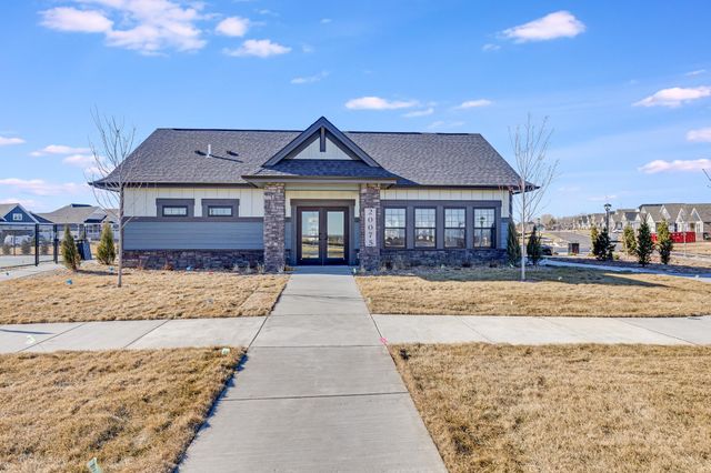 20145 Ginseng Way, Lakeville, MN 55044