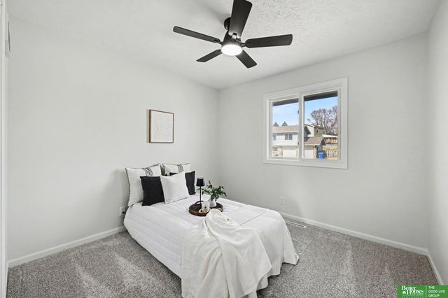 13711 Edna Street, La Vista, NE 68138