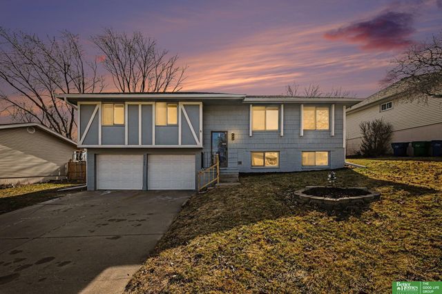 13711 Edna Street, La Vista, NE 68138